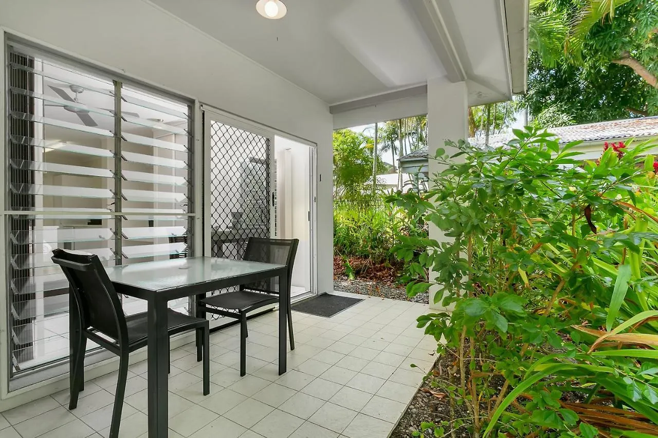 Seascape Holidays At The Queenslander Port Douglas Apartment